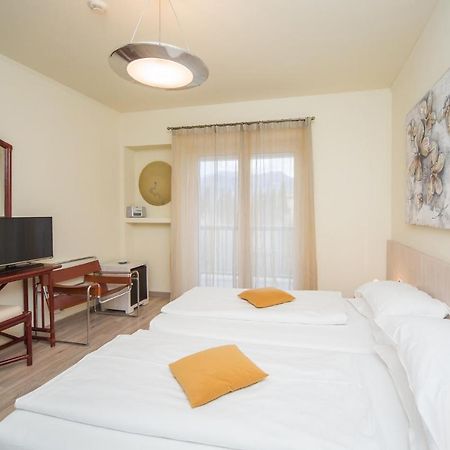 Club Hotel Olivi - Tennis Center Malcesine Exterior photo